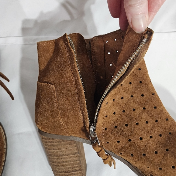 Toms fringed peep toe booties women's size 7 - Picture 9 of 12